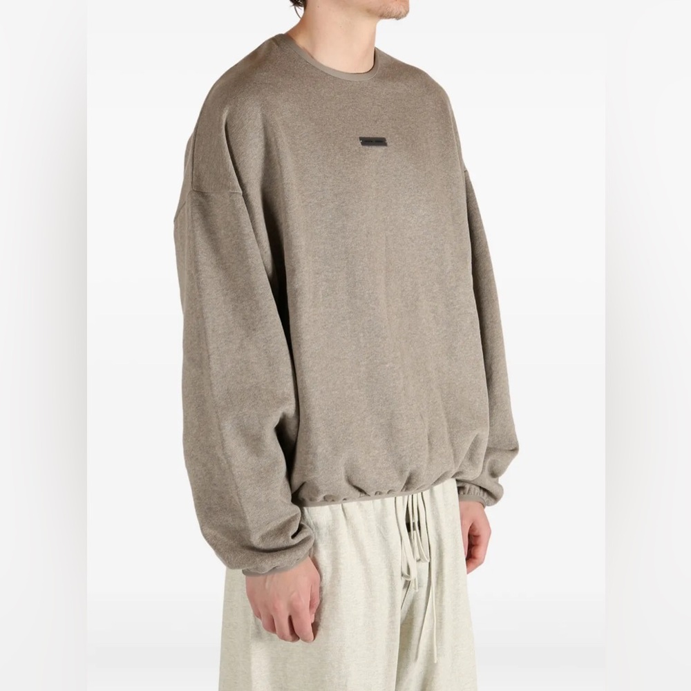 Fear of God Essentials Pullover Crew Sweatshirt in Gray‎ Size L